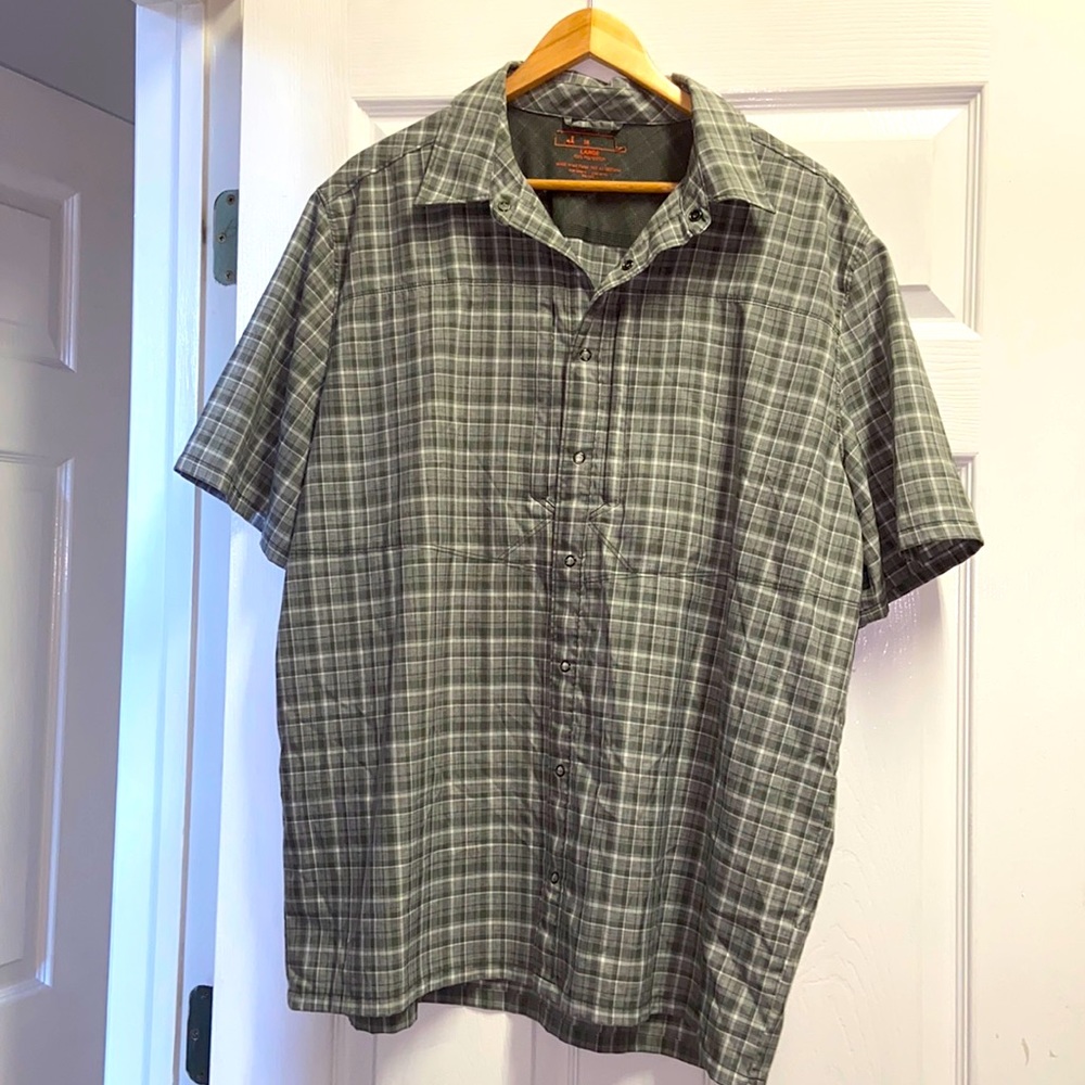 Men’s 5.11 button down shirt